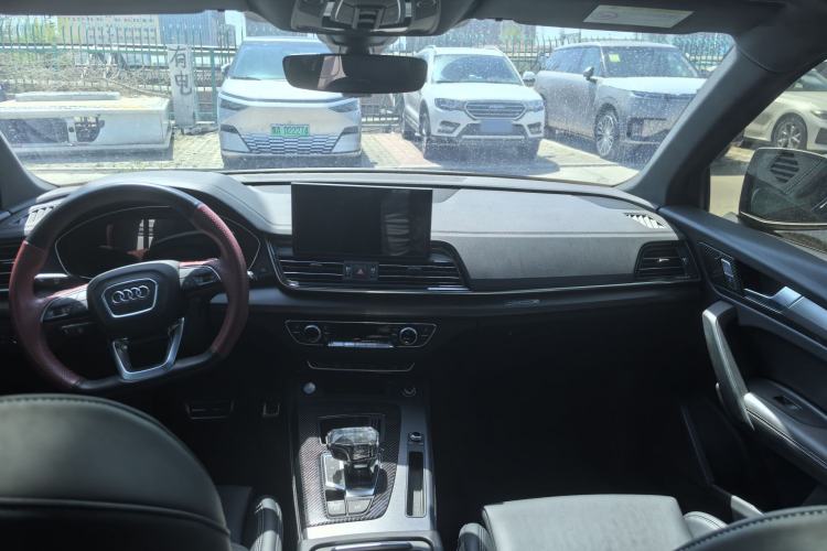 Used Audi Q5L 2024 40 TFSI Luxury Dynamic Edition Interior 2