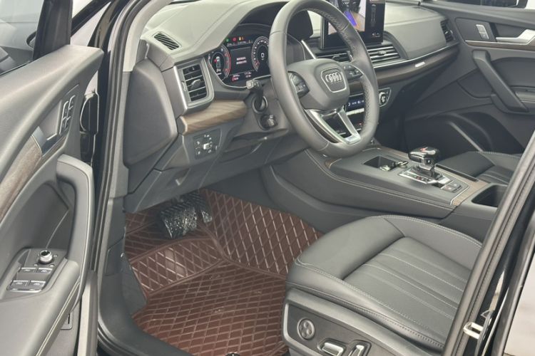 Used Audi Q5L 2024 40 TFSI Luxury Prestige Edition Interior 2
