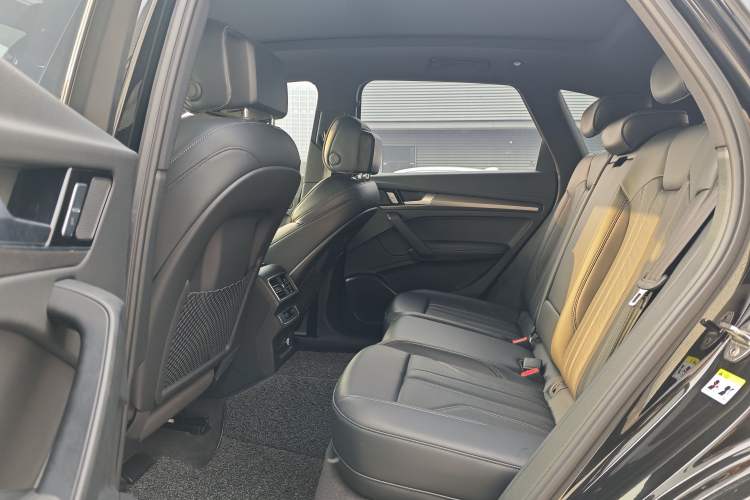 Used Audi Q5L 2024 40 TFSI Luxury Dynamic Edition Interior 3
