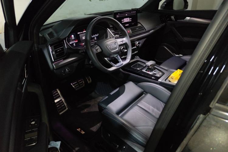 Used Audi Q5L 2024 40 TFSI Luxury Dynamic Edition Interior 3