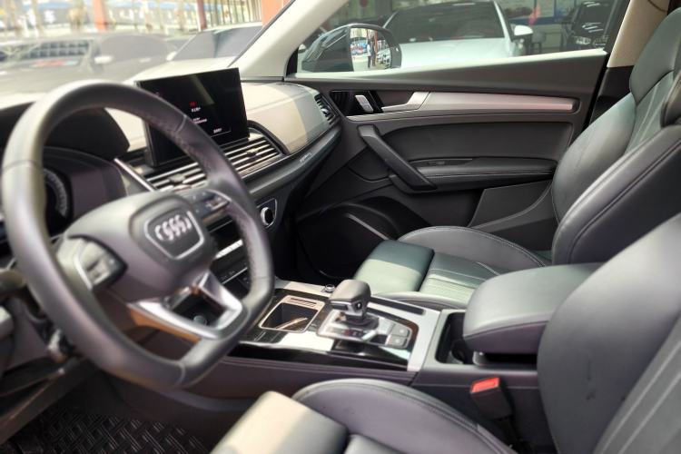Used Audi Q5L 2024 40 TFSI Fashion Dynamic Model Interior 3