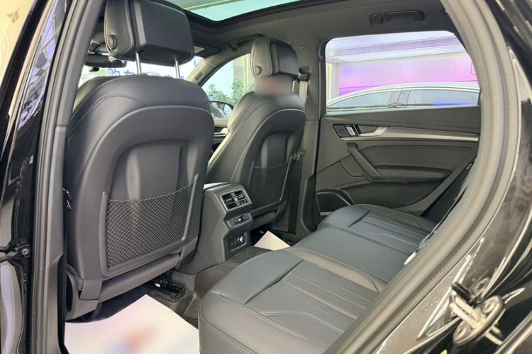 Used Audi Q5L 2024 45 TFSI Luxury Dynamic Model Interior 3