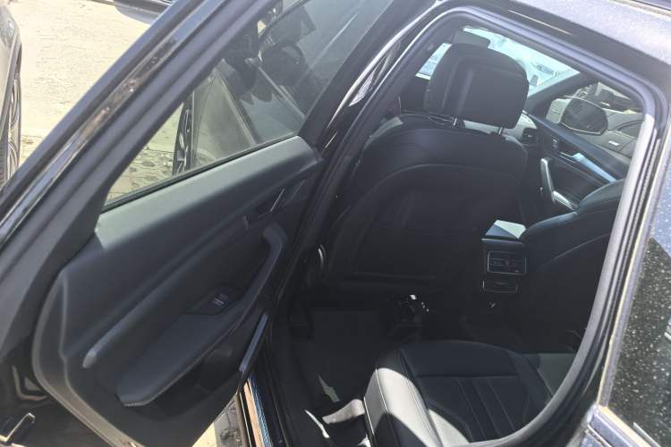 Used Audi Q5L 2024 40 TFSI Luxury Dynamic Edition Interior 3