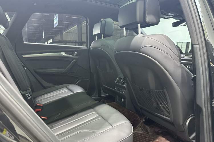 Used Audi Q5L 2024 40 TFSI Luxury Dynamic Edition Interior 3