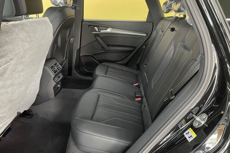 Used Audi Q5L 2024 40 TFSI Luxury Dynamic Edition Interior 3