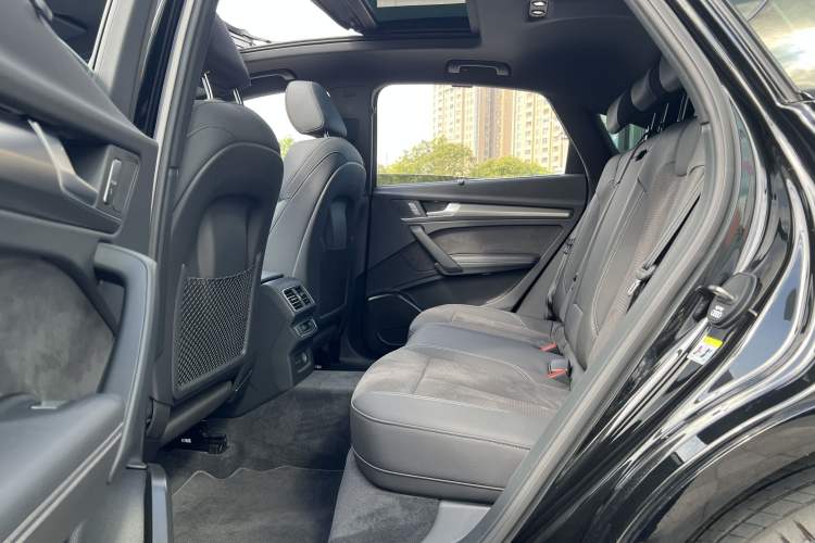 Used Audi Q5L 2024 40 TFSI Luxury Dynamic Edition Interior 5
