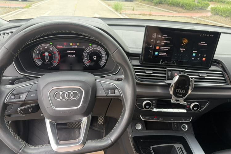 Used Audi Q5L 2024 40 TFSI Fashion Dynamic Model Interior 7