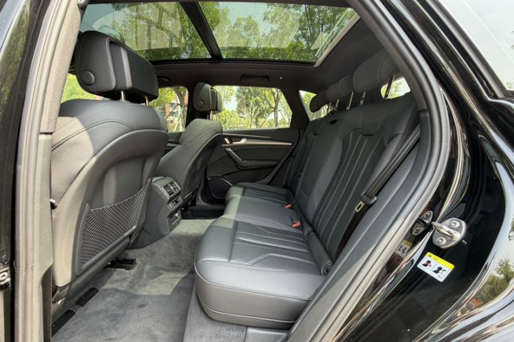 Used Audi Q5L 2024 40 TFSI Luxury Dynamic Edition Interior 7