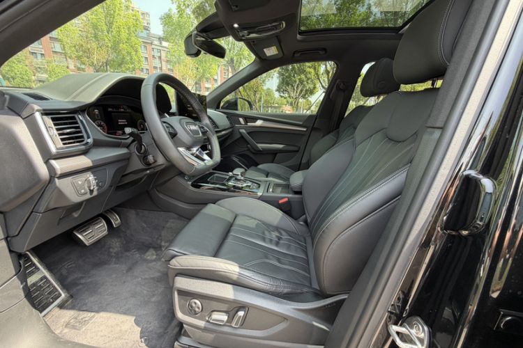 Used Audi Q5L 2024 40 TFSI Luxury Dynamic Edition Interior 8