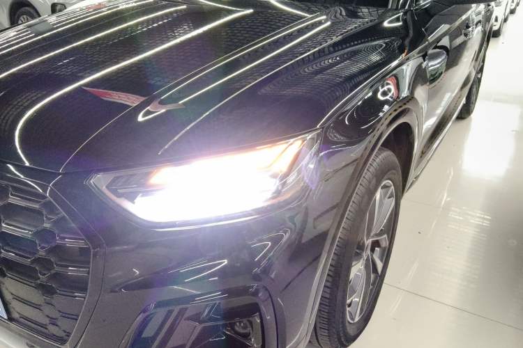 Used Audi Q5L 2024 40 TFSI Luxury Dynamic Edition Left Front Headlight