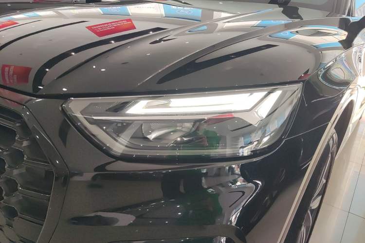 Used Audi Q5L 2024 40 TFSI Luxury Dynamic Edition Left Front Headlight