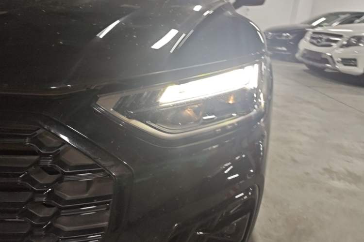 Used Audi Q5L 2024 45 TFSI Luxury Dynamic Model Left Front Headlight