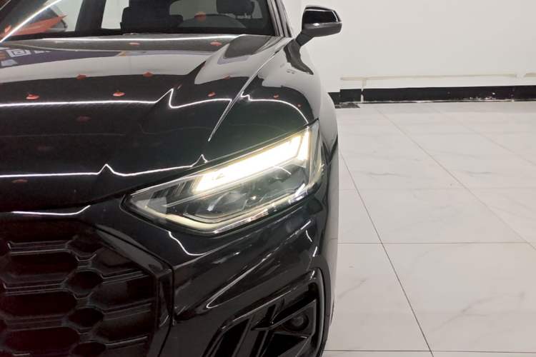 Used Audi Q5L 2024 40 TFSI Luxury Dynamic Edition Left Front Headlight