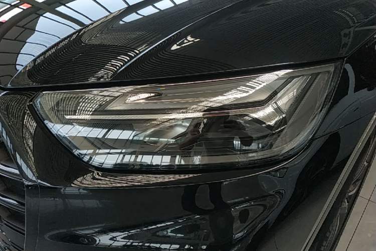Used Audi Q5L 2024 40 TFSI Luxury Dynamic Edition Left Front Headlight