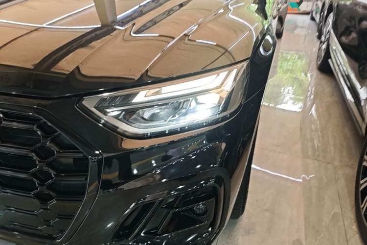 Used Audi Q5L 2024 40 TFSI Luxury Dynamic Edition Left Front Headlight