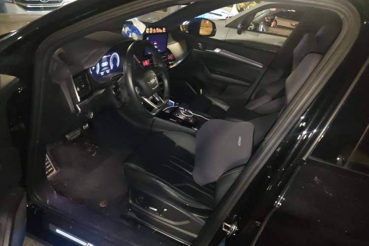Used Audi Q5L 2024 40 TFSI Luxury Dynamic Edition Left Front Seat