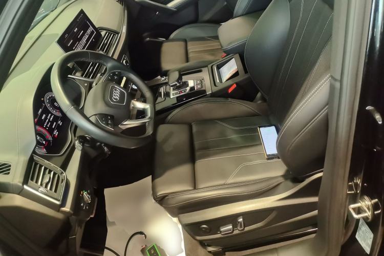 Used Audi Q5L 2024 40 TFSI Fashion Dynamic Model Left Front Seat