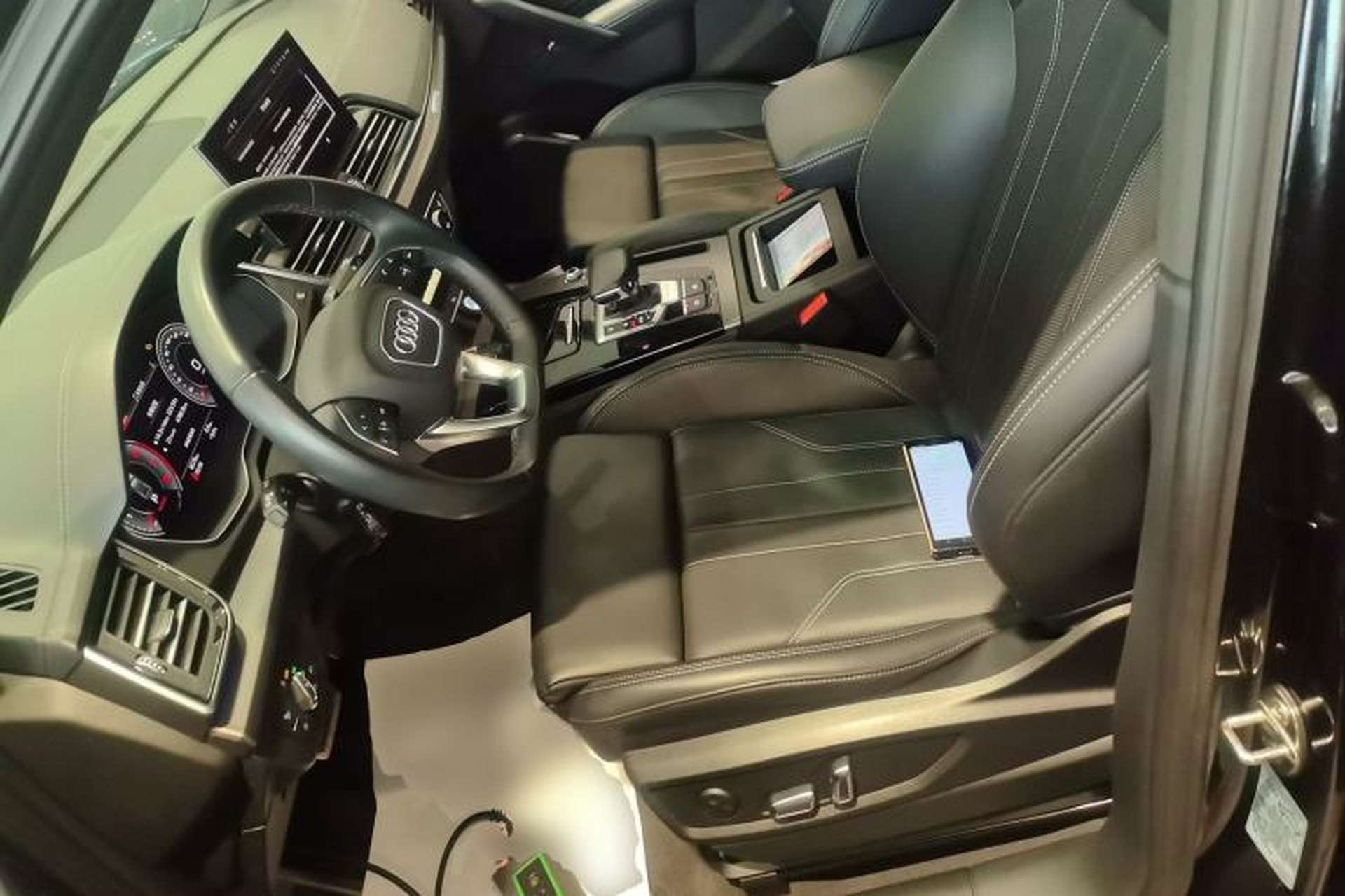 Used Audi Q5L 2024 40 TFSI Fashion Dynamic Model Left Front Seat