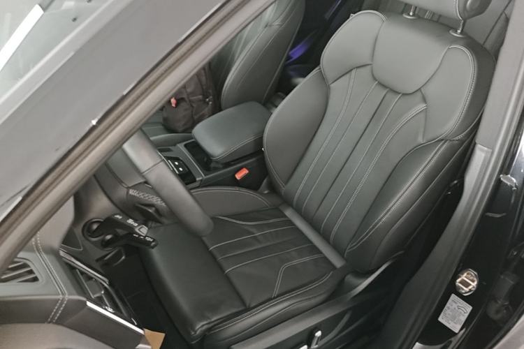 Used Audi Q5L 2024 40 TFSI Luxury Dynamic Edition Left Front Seat