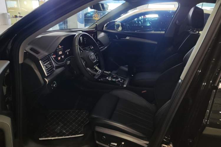 Used Audi Q5L 2024 40 TFSI Fashion Dynamic Model Left Front Seat