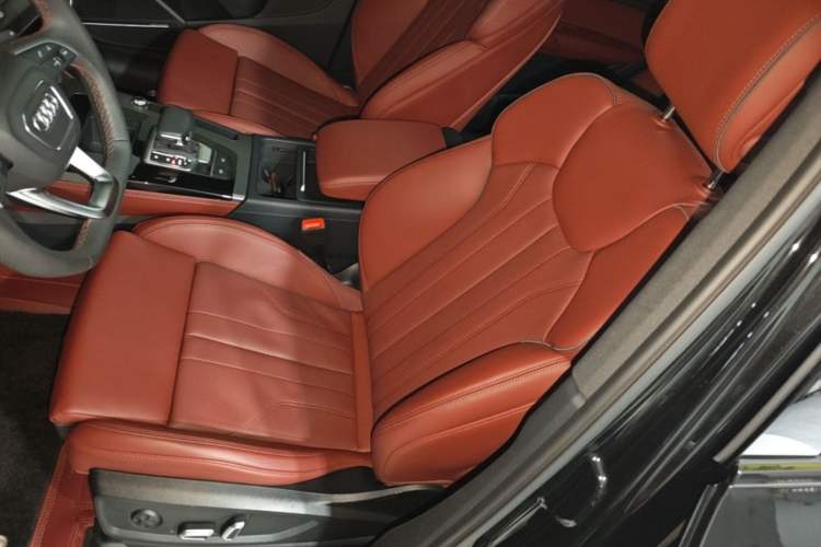 Used Audi Q5L 2024 45 TFSI Luxury Dynamic Model Left Front Seat