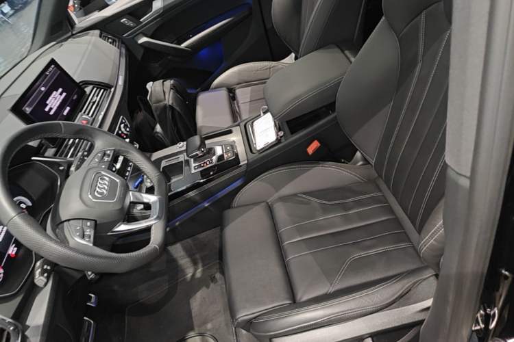 Used Audi Q5L 2024 45 TFSI Luxury Dynamic Model Left Front Seat