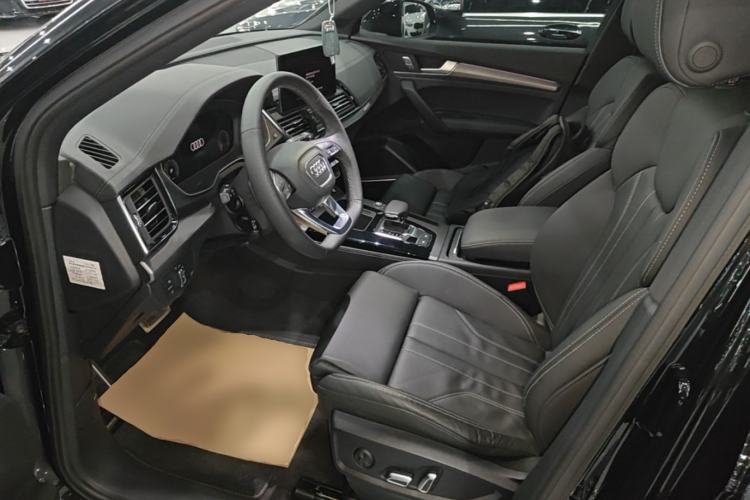 Used Audi Q5L 2024 45 TFSI Luxury Dynamic Model Left Front Seat