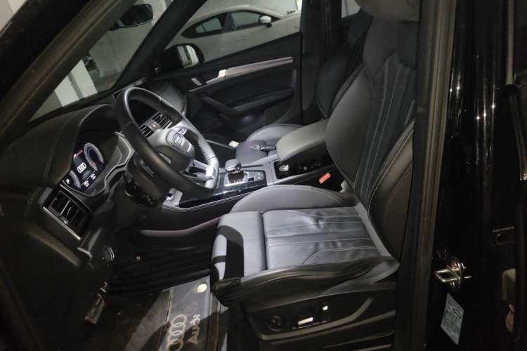 Used Audi Q5L 2024 40 TFSI Luxury Dynamic Edition Left Front Seat