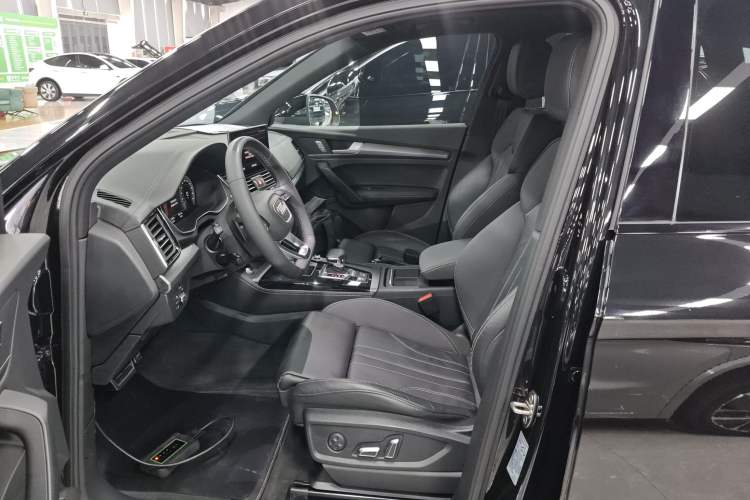 Used Audi Q5L 2024 40 TFSI Luxury Dynamic Edition Left Front Seat