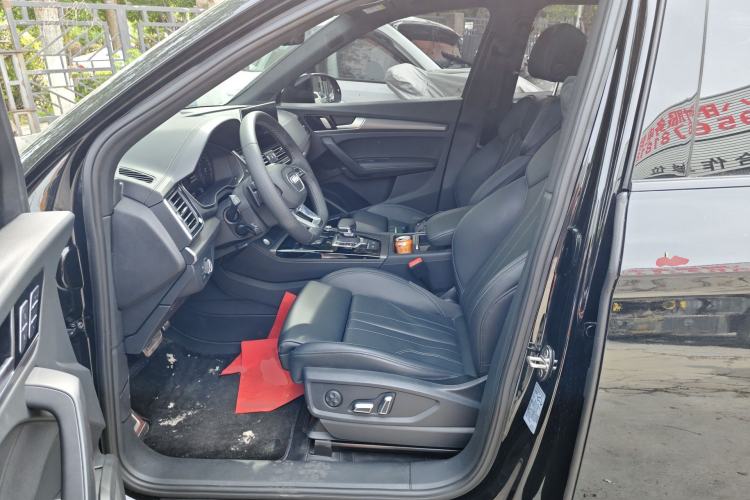 Used Audi Q5L 2024 45 TFSI Luxury Dynamic Model Left Front Seat