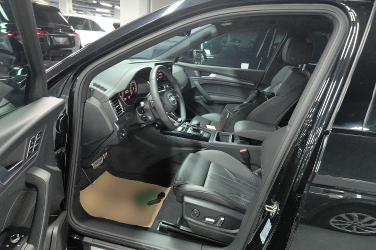 Used Audi Q5L 2024 45 TFSI Luxury Dynamic Model Left Front Seat