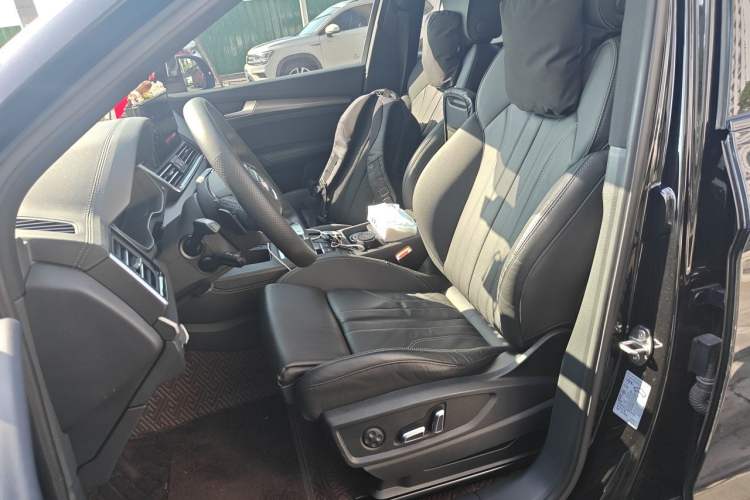 Used Audi Q5L 2024 40 TFSI Luxury Dynamic Edition Left Front Seat