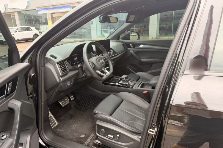 Used Audi Q5L 2024 40 TFSI Luxury Dynamic Edition Left Front Seat