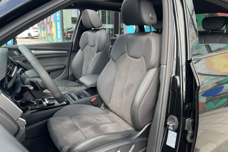 Used Audi Q5L 2024 40 TFSI Luxury Dynamic Edition Left Front Seat