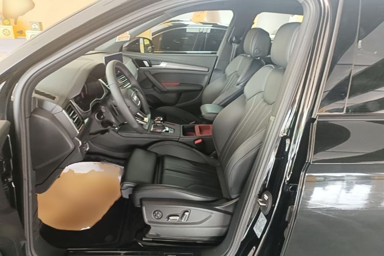 Used Audi Q5L 2024 40 TFSI Luxury Dynamic Edition Left Front Seat
