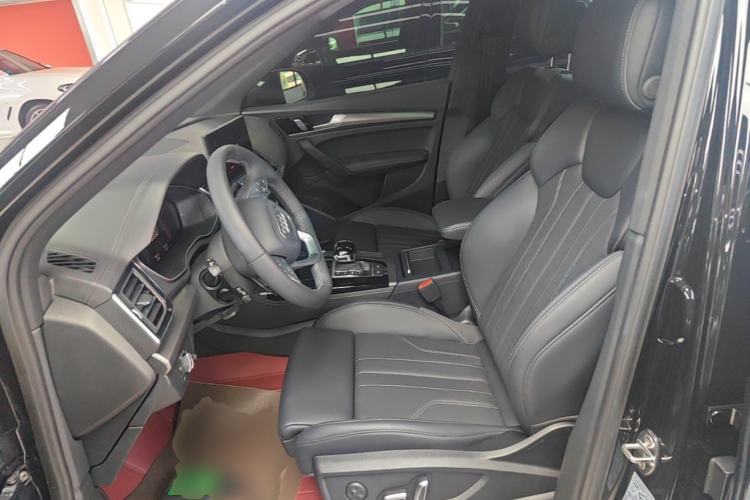 Used Audi Q5L 2024 40 TFSI Luxury Dynamic Edition Left Front Seat