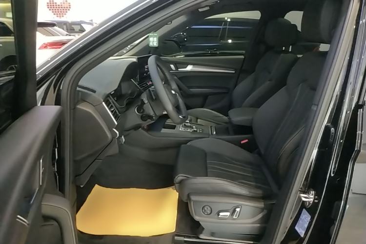 Used Audi Q5L 2024 40 TFSI Luxury Dynamic Edition Left Front Seat