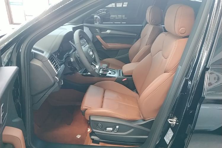 Used Audi Q5L 2024 40 TFSI Luxury Dynamic Edition Left Front Seat