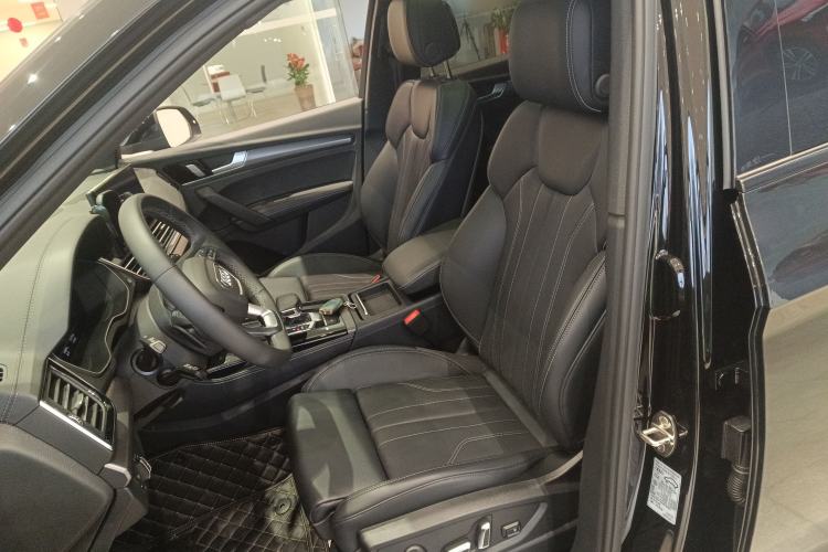 Used Audi Q5L 2024 40 TFSI Luxury Dynamic Edition Left Front Seat