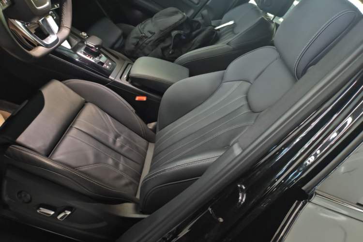 Used Audi Q5L 2024 40 TFSI Luxury Dynamic Edition Left Front Seat