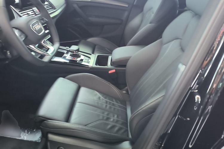 Used Audi Q5L 2024 45 TFSI Luxury Dynamic Model Left Front Seat