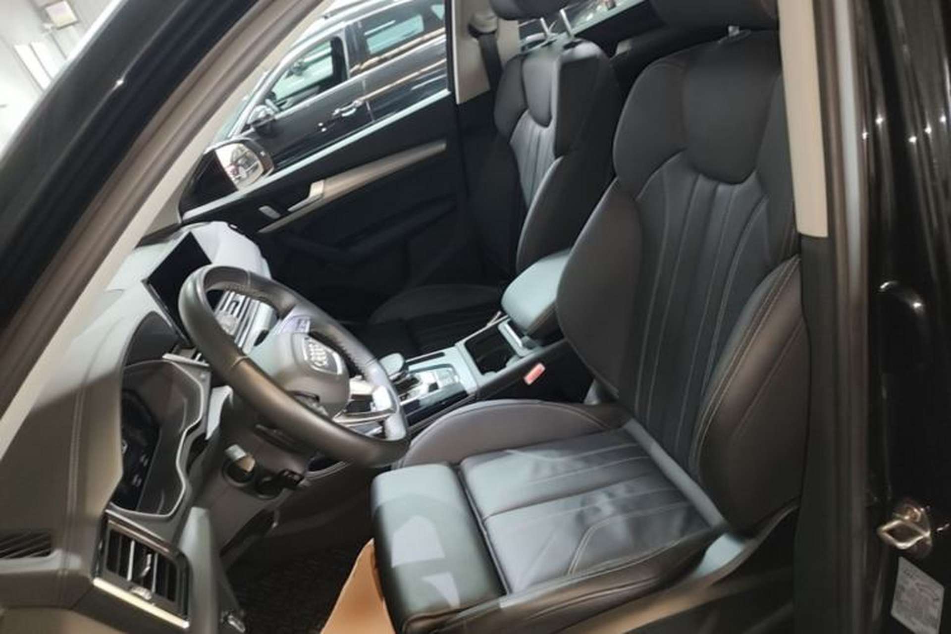 Used Audi Q5L 2024 40 TFSI Fashion Dynamic Model Left Front Seat
