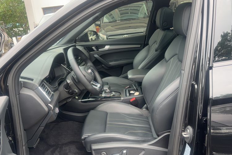 Used Audi Q5L 2024 45 TFSI Luxury Dynamic Model Left Front Seat