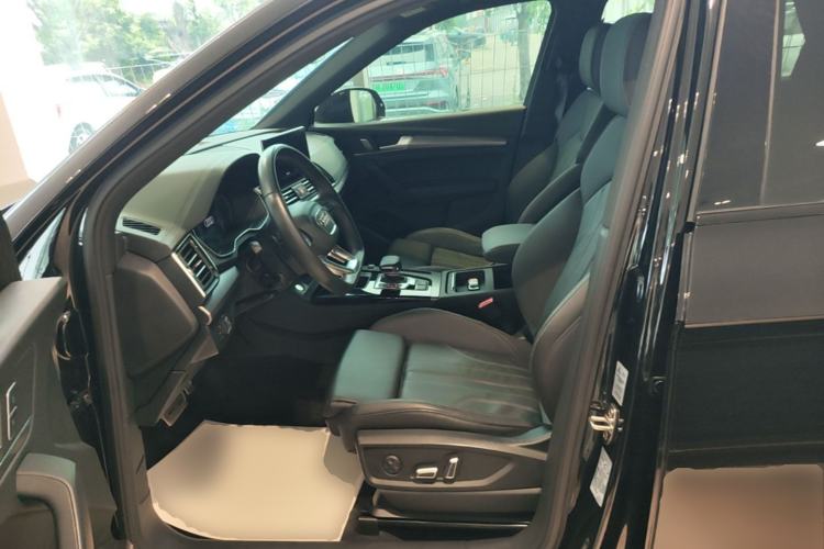 Used Audi Q5L 2024 40 TFSI Luxury Dynamic Edition Left Front Seat