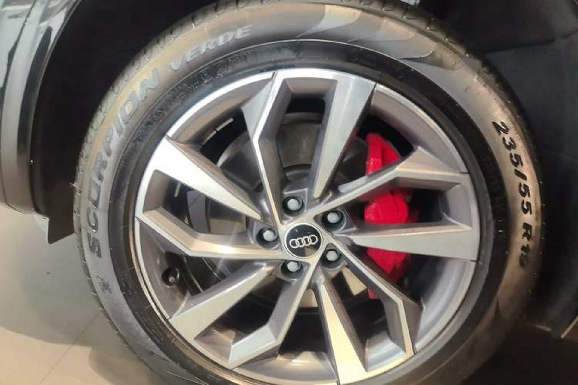 Used Audi Q5L 2024 40 TFSI Fashion Dynamic Model Left Front Wheel Hub