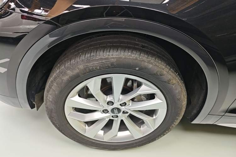 Used Audi Q5L 2024 40 TFSI Luxury Prestige Edition Left Front Wheel Hub