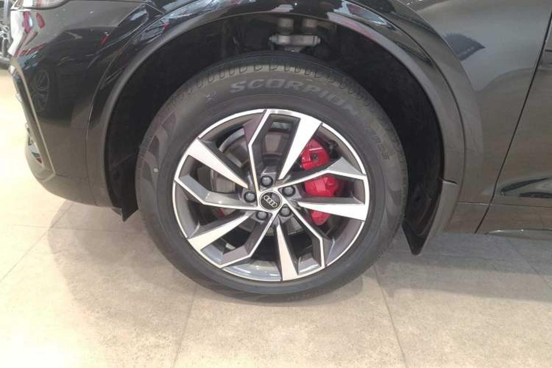 Used Audi Q5L 2024 40 TFSI Luxury Dynamic Edition Left Front Wheel Hub