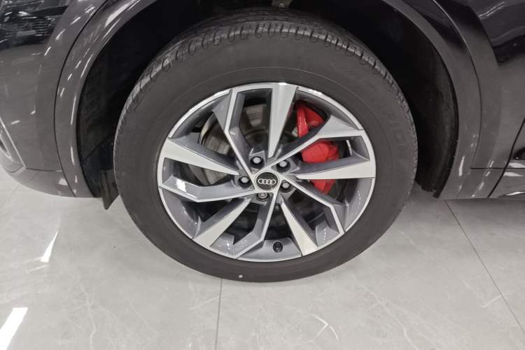 Used Audi Q5L 2024 40 TFSI Luxury Dynamic Edition Left Front Wheel Hub