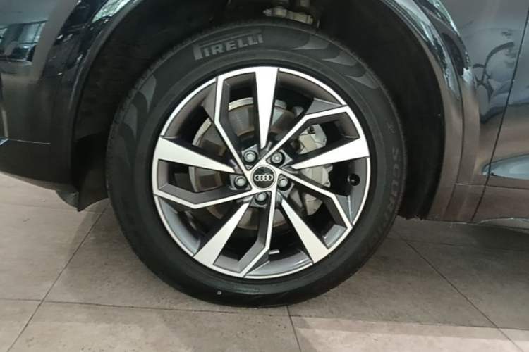 Used Audi Q5L 2024 40 TFSI Luxury Dynamic Edition Left Front Wheel Hub
