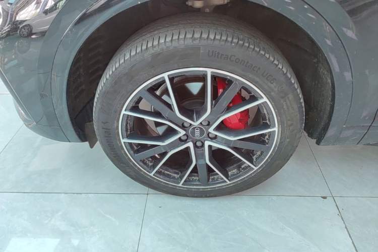 Used Audi Q5L 2024 45 TFSI Luxury Dynamic Model Left Front Wheel Hub